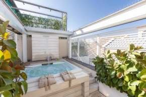 Amazing Piazza Venezia with Jacuzzi and terrace